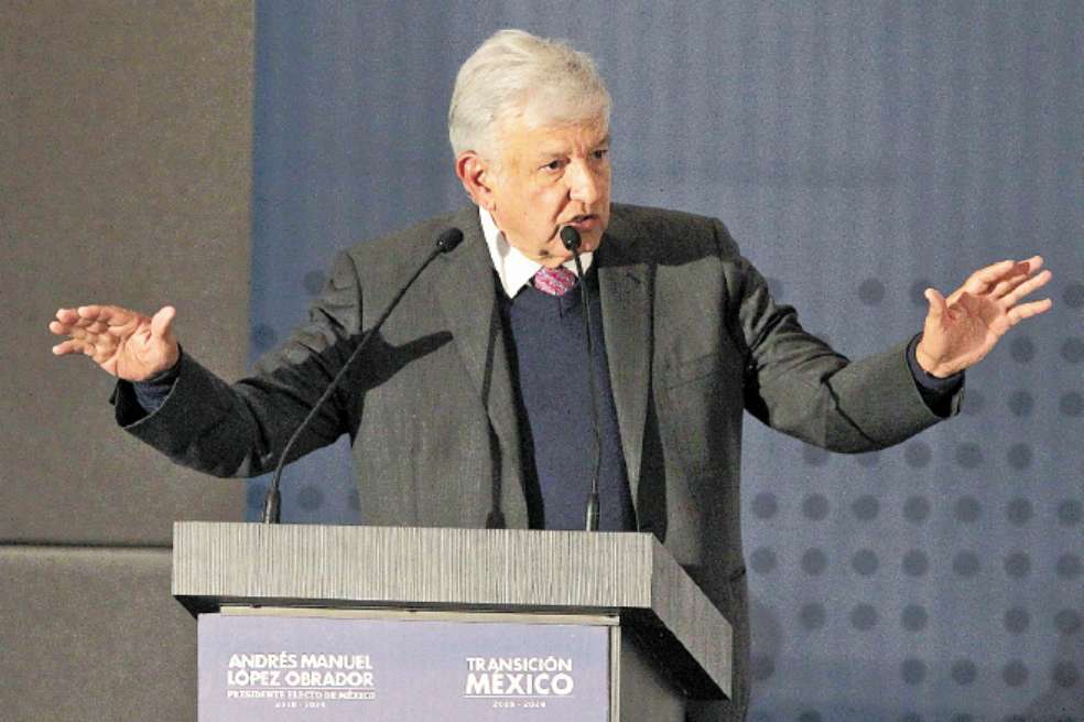López Obrador, presidente electo de México, se posesionará en su cargo el 1º de diciembre. / EFE
