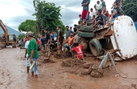 Las fotos que muestran la magnitud de las inundaciones en Indonesia y Timor Oriental