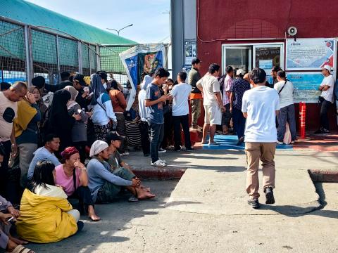 Al menos ocho muertos en el sur de Filipinas al hundirse un ferri con más de 300 pasajeros