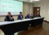 Se forma una nueva alianza para discutir la reforma, pero hay algo más urgente