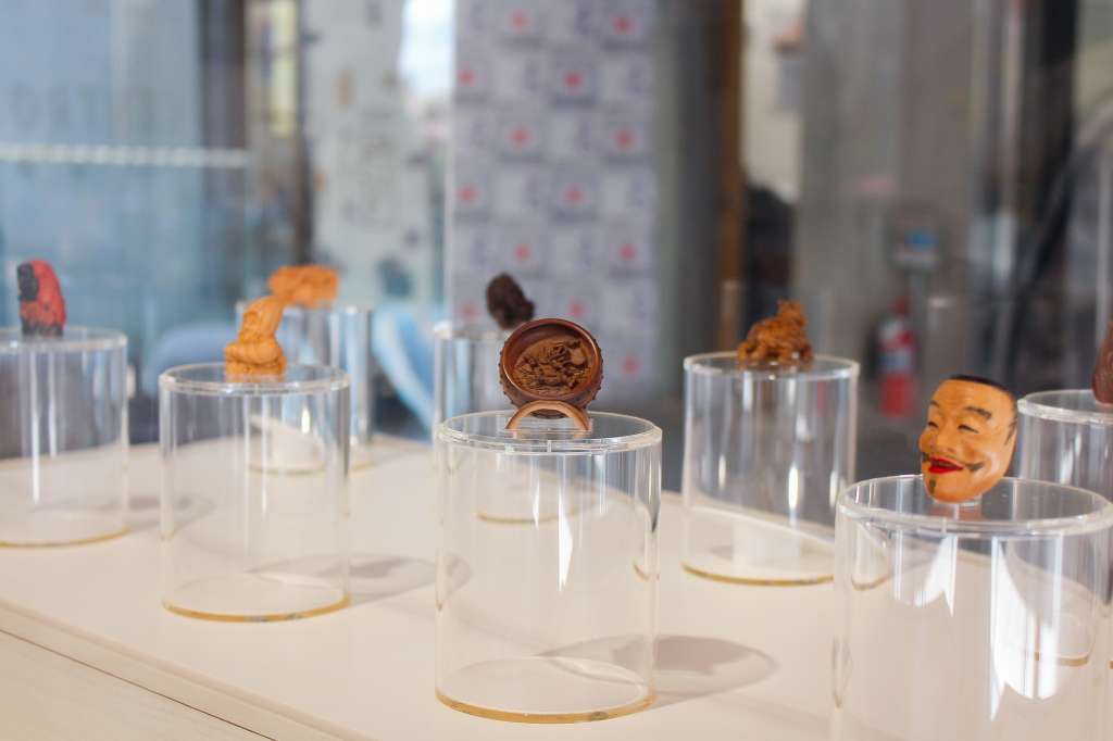 "La nariz de Tengu". Artista: Zanmai Onosato (2017). Parte de la muestra Netsuke Contemporáneo, del 16 de julio al 18 de septiembre, en el Centro del Japón, Universidad de los Andes.