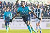 Duván Zapata es el delantero que más le ha costado marcar a Bonucci