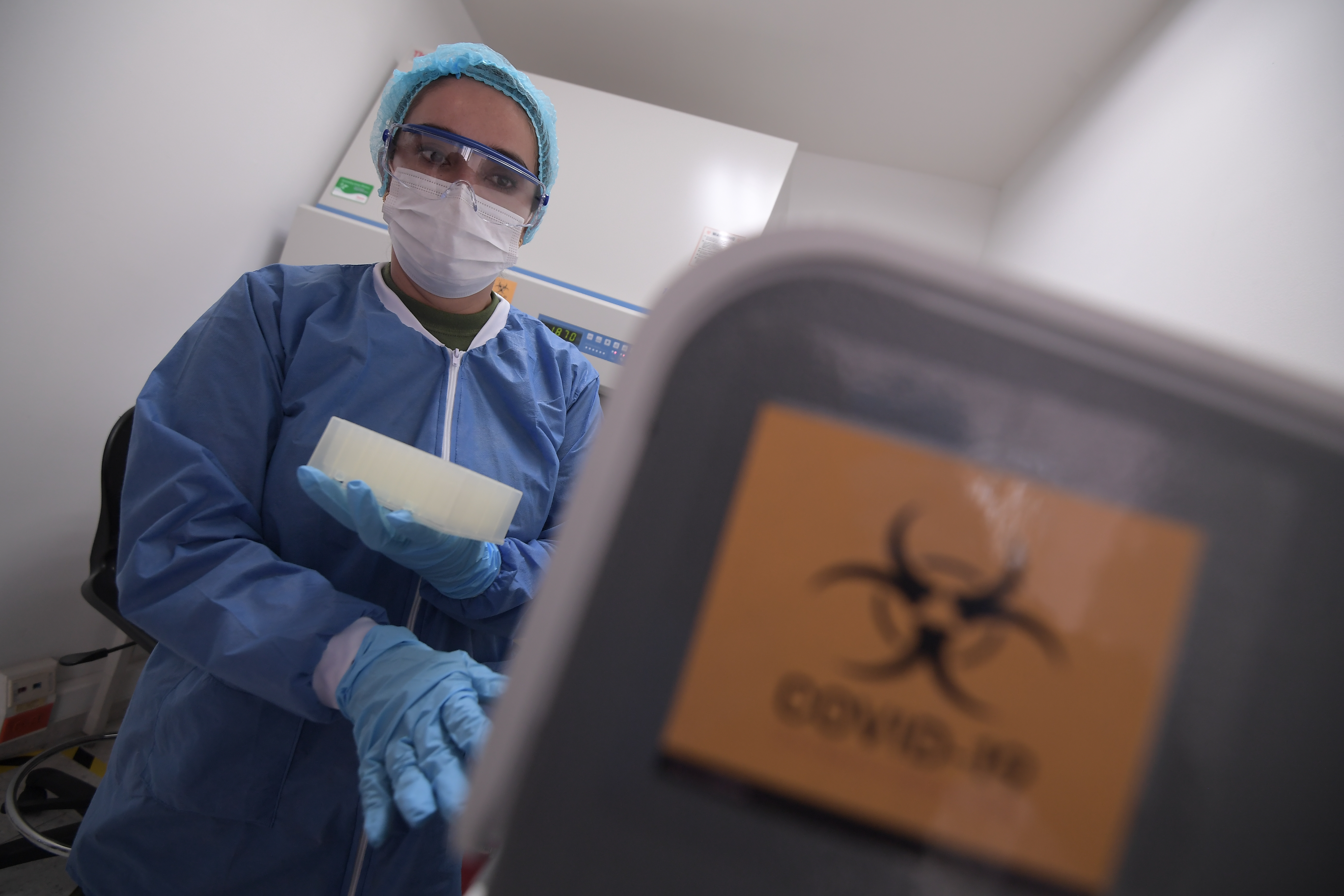 Instalaciones del laboratorio de Referencia e Investigación del Ejército Nacional tendrá la capacidad de practicar 200 pruebas diarias de COVID-19 a usuarios del Subsistema de Salud de las Fuerzas Militares.