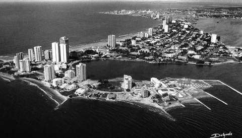 En Cartagena: las vueltas al sol de hoteles y restaurantes