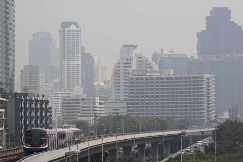 ¿Hielo en el cielo para combatir la contaminación? El experimento de Tailandia