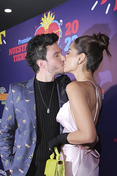 Paparazzi Diego Sáenz y Laura Barjum
