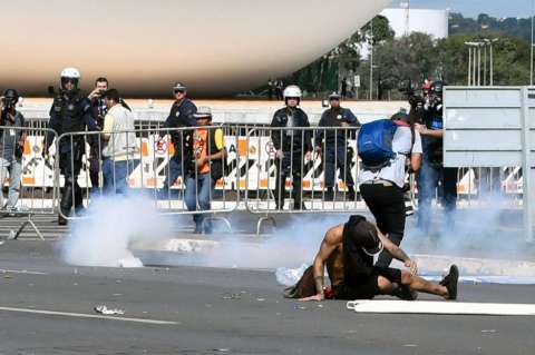 Temer envía tropas para contener los disturbios