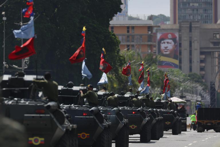 ¿Cómo respondería el ejército de Maduro a la presión de EE. UU.?