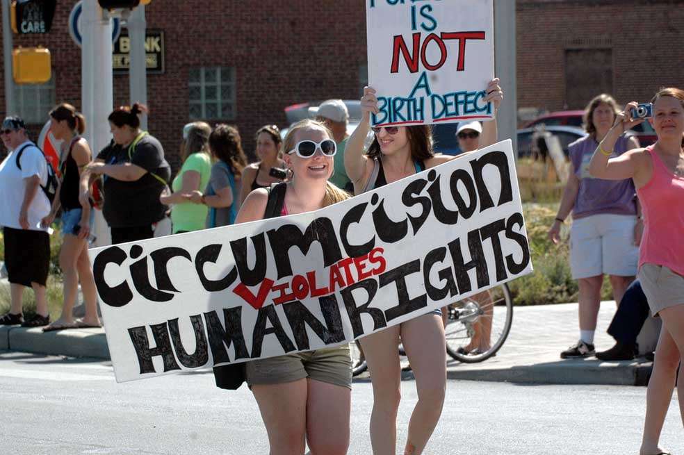 En Estados Unidos han surgido grupos que critican la práctica de la circuncisión. Flickr/ kennethkonica.