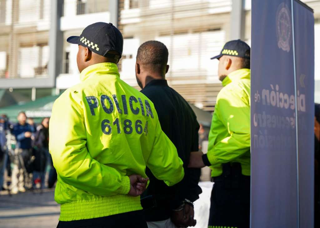 Autoridades desarticulan una banda dedicada a la extorsión y capturaron a alias May.