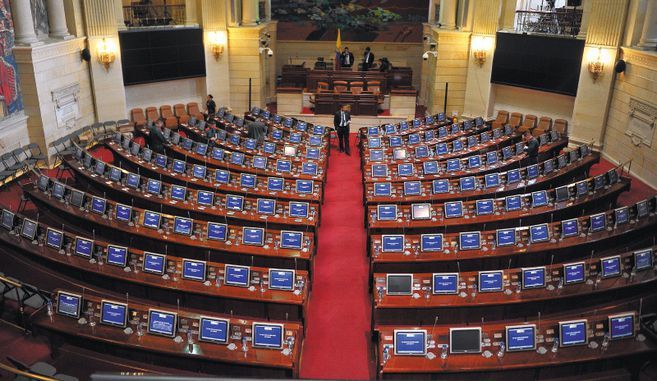 Los partidos resucitados se quedaron con la mínima representación legislativa