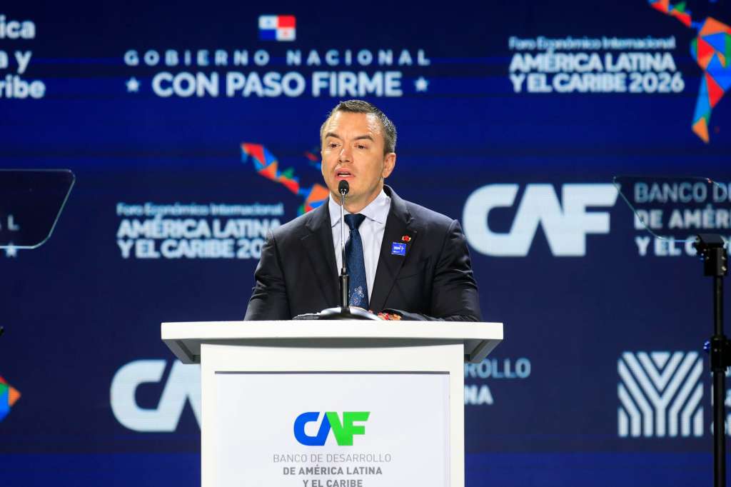 AME9027. CIUDAD DE PANAMÁ (PANAMÁ), 28/01/2026.- El presidente de Ecuador, Daniel Noboa, habla durante el Foro Económico Internacional América Latina y el Caribe 2026 este miércoles, en Ciudad de Panamá (Panamá). Noboa consideró que Latinoamérica puede crecer cerca del 5 %, por sobre las predicciones del Fondo Monetario Internacional (FMI), si los países trabajan juntos. EFE/ Bienvenido Velasco