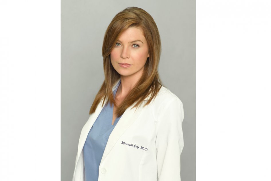 Ellen Pompeo como Meredith Grey.