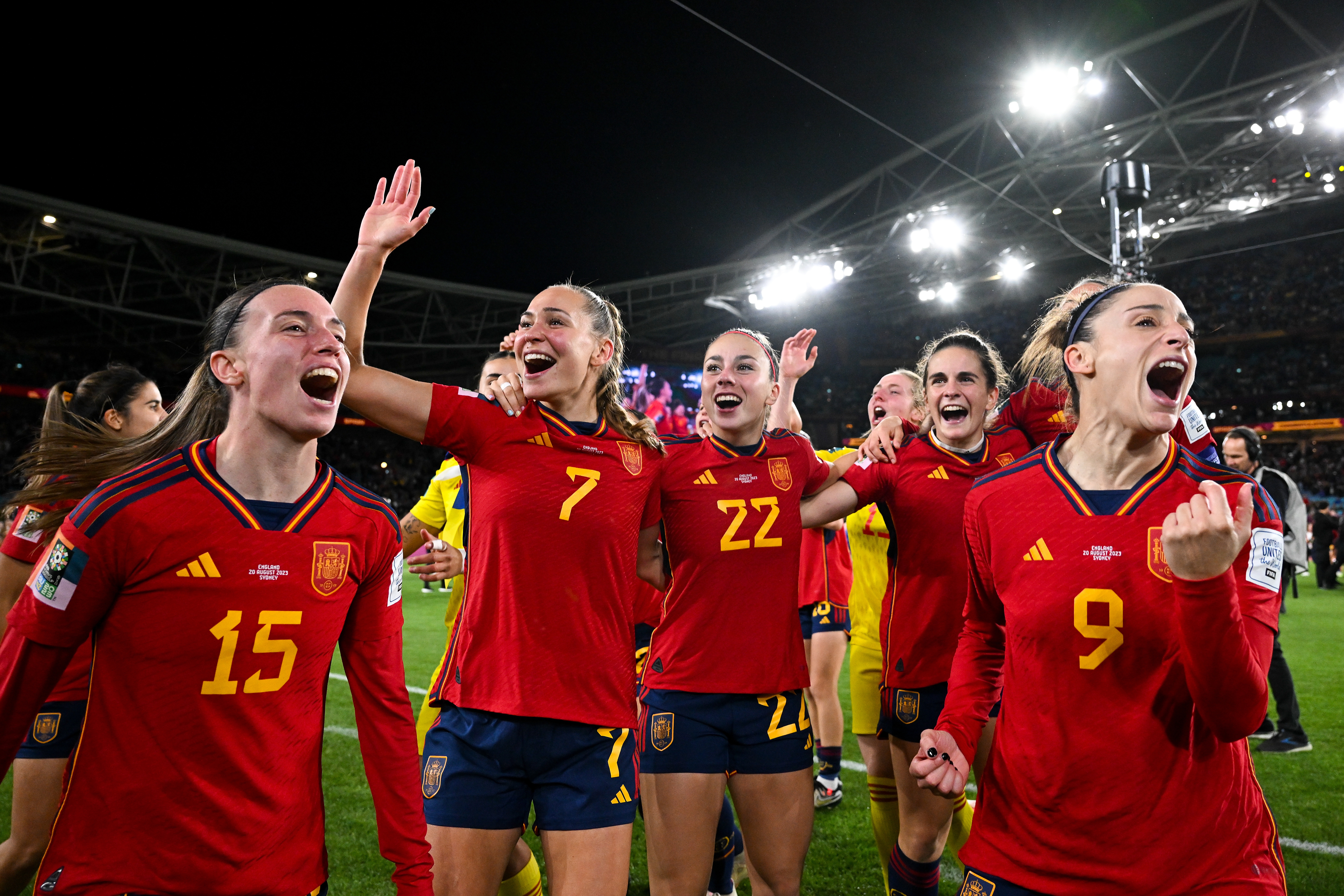 Sydney (Australia), 20/08/2023.- Team Spain celebrates after winning the FIFA Women's World Cup 2023 Final soccer match between Spain and England at Stadium Australia in Sydney, Australia, 20 August 2023. (Mundial de Fútbol, España) EFE/EPA/DEAN LEWINS AUSTRALIA AND NEW ZEALAND OUT