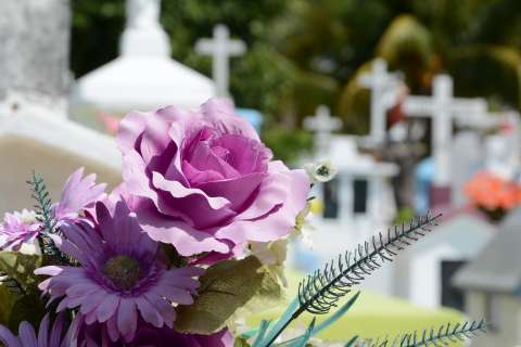 ¿Qué es el auxilio funerario, a cuánto equivale y quién tiene derecho a reclamarlo?