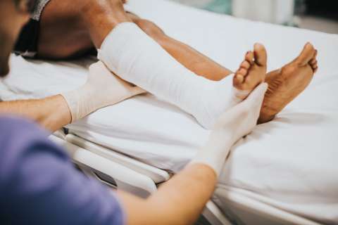 ¿Qué fractura es más común según su edad? Claves para prevenirlas y recuperarse mucho mejor