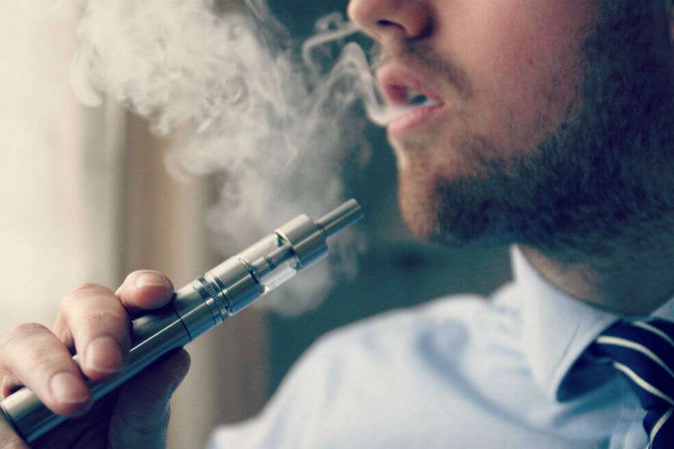 La decisión se tomó para desincentivar el consumo de sabores artificiales y esencias de tabaco en adolescentes. / Flickr