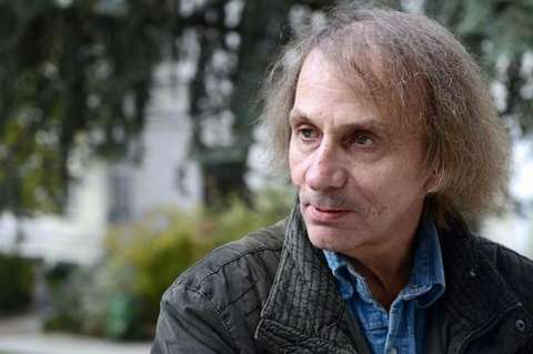 El regreso de Houellebecq, el "enfant terrible" de las letras francesas