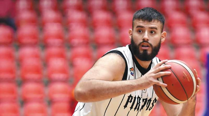 Yeison Toro, con la camiseta de Piratas de Bogotá en la actual temporada, el segundo semestre de la Liga Wplay de Baloncesto Profesional. / Óscar Pérez