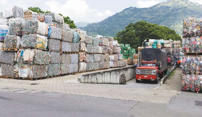 Las iniciativas impulsadas por la compañía han impactado a 11.791 recicladores de oficio.