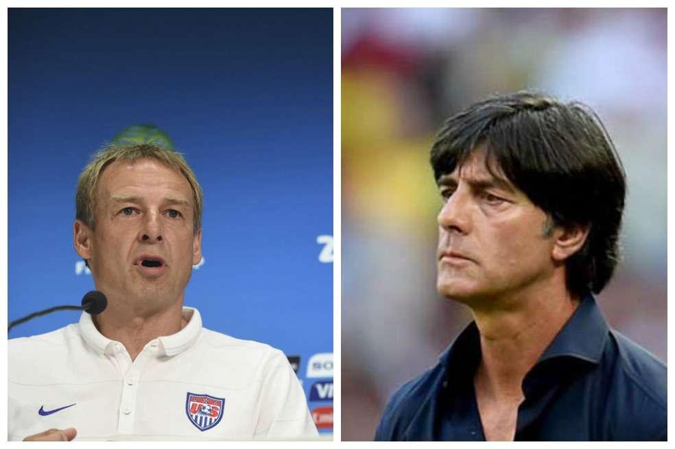 Jürgen Klinsmann (izq.), actual técnico de EE.UU., y Joachim Löw (der.), entrenador de Alemania. / AFP / EFE