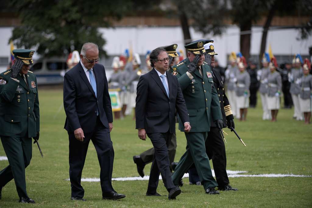 Ceremonia de posesión del general William Salamanca como nuevo director de la Policía, liderada por el presidente Gustavo Petro e Iván Velásquez, ministro de Defensa, realizada en la Escuela de Cadetes General Santander.