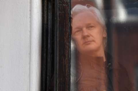 ¿Qué le espera a Julian Assange tras ser arrestado en Londres?