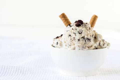 Paso a paso para hacer un helado casero y refrescar tu día