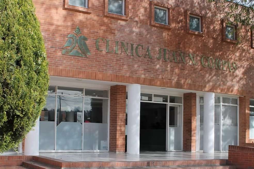 La Clínica Juan N. Corpas, ubicada en Bogotá, es una institución de mediana y alta complejidad.