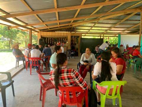 La leche en Caquetá promueve el desarrollo empresarial con el Programa Rutas PDET