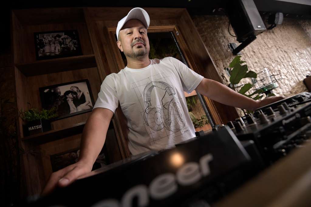 Alexis Hernández - DJ musical