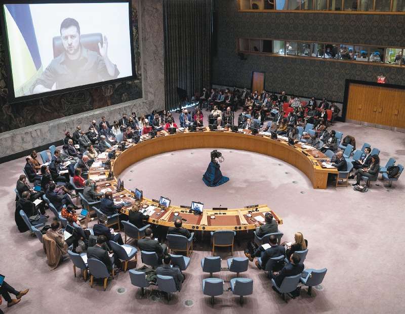El presidente de Ucrania, Volodimir Zelenski, habla en una reunión del Consejo de Seguridad de la ONU. / AP