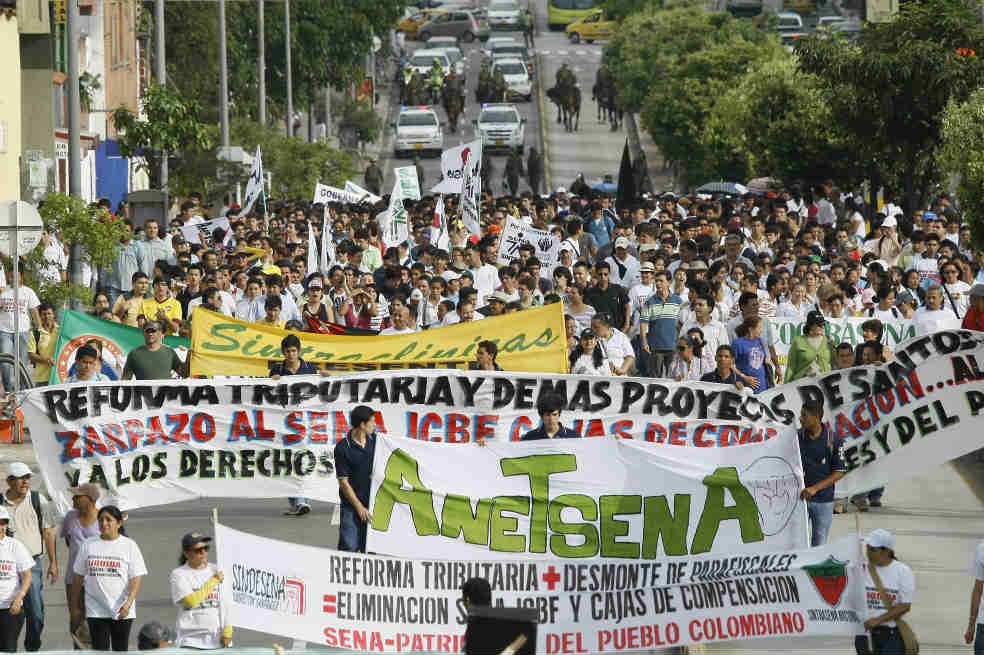Según la Asociación de Profesores de la Universidad de Antioquia, con la reforma los salarios se reducirían entre un 15 y un 20 por ciento. / Cortesía: Vanguardia Liberal