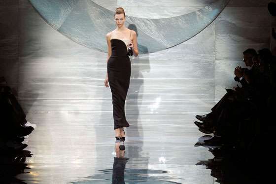Armani pone de moda la luna
