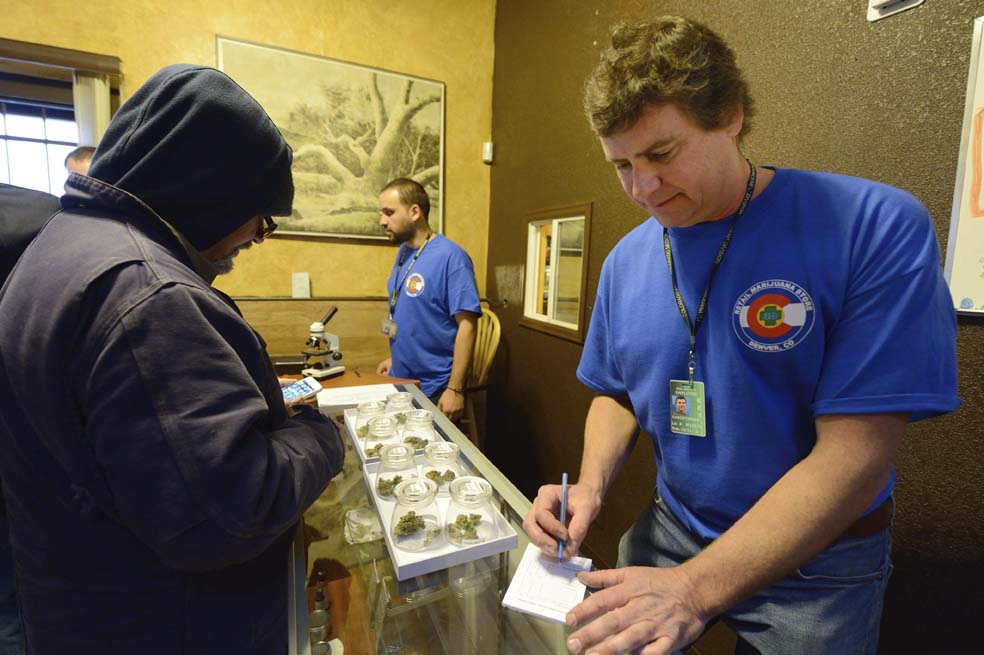 El 1º de enero entró en vigor la ley que les permite a los residentes de Colorado comprar marihuana para uso medicinal y recreativo.