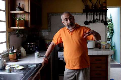 Leonardo Padura: “Mi mujer es mi detector de mierda”