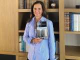 “Verdades a medias”, una novela sobre novelas