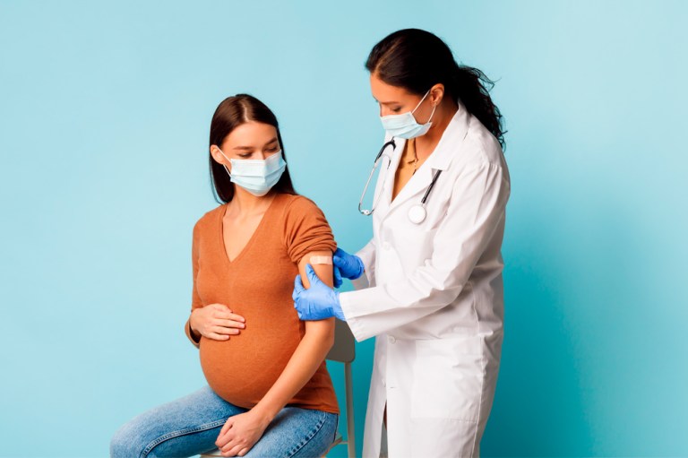 ¿Dudas de madres gestantes sobre la vacunación contra el COVID-19?