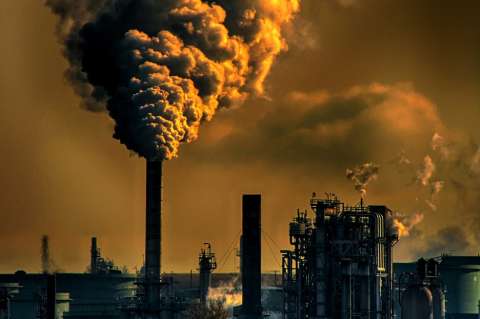 Nueve de cada diez personas respiran aire contaminado: OMS