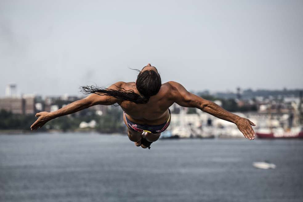 El clavadista vallecaucano Orlando Duque.  / Red Bull