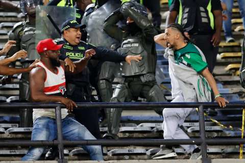 Hinchas de Atlético Nacional y São Paulo se enfrentaron en el Atanasio: video