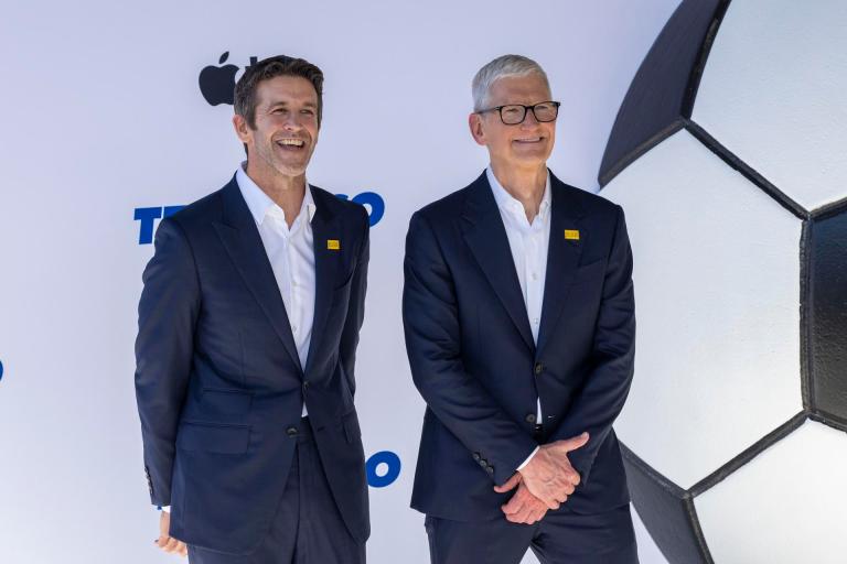 Apple inicia nueva era con Ternus al frente y Cook como presidente ejecutivo