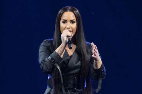 La familia de Demi Lovato dice que la sobredosis no fue de heroína