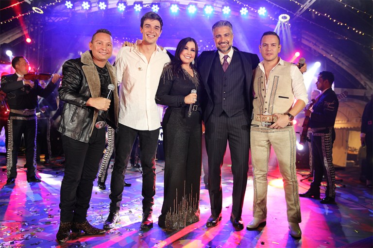Homenaje a el rey Vicente Fernandez