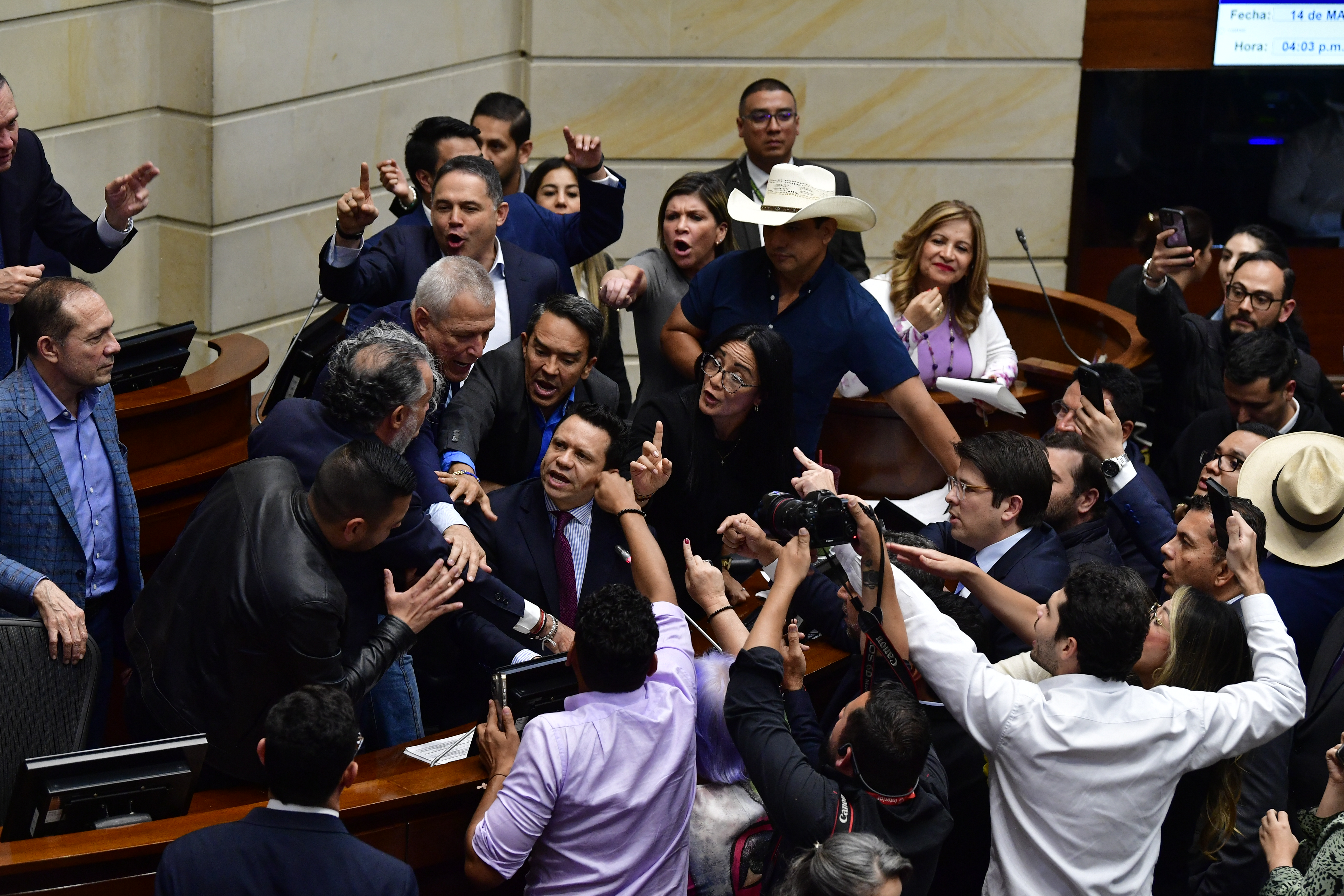 Sesión de la Consulta popular hundida en el Congreso