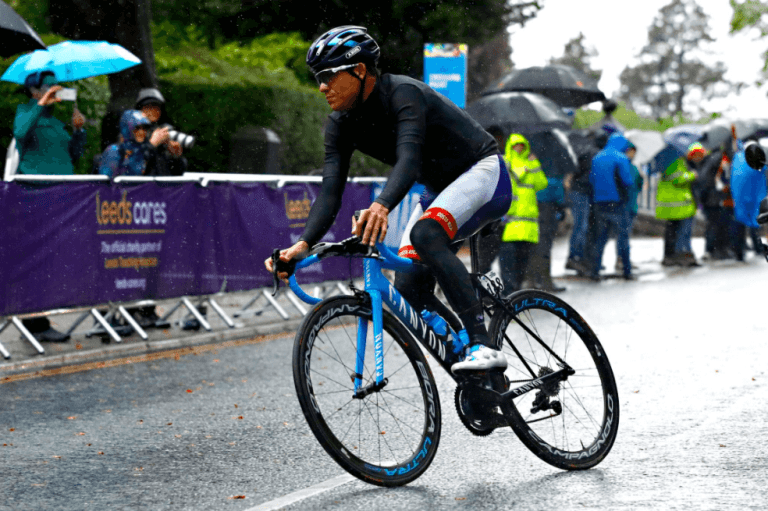 Andrey Amador es nuevo compañero de Egan Bernal en el equipo Ineos