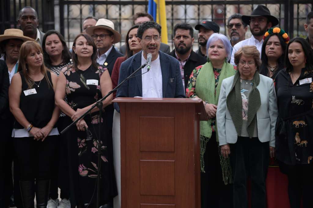 Candidato presidencial del Pacto Histórico, invitó a la conformación del Frente Amplio de la izquierda.