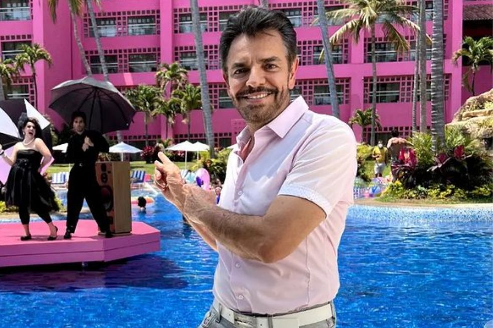El actor mexicano Eugenio Derbez continúa ausente de las redes tras sufrir un accidente y someterse a una complicada cirugía.