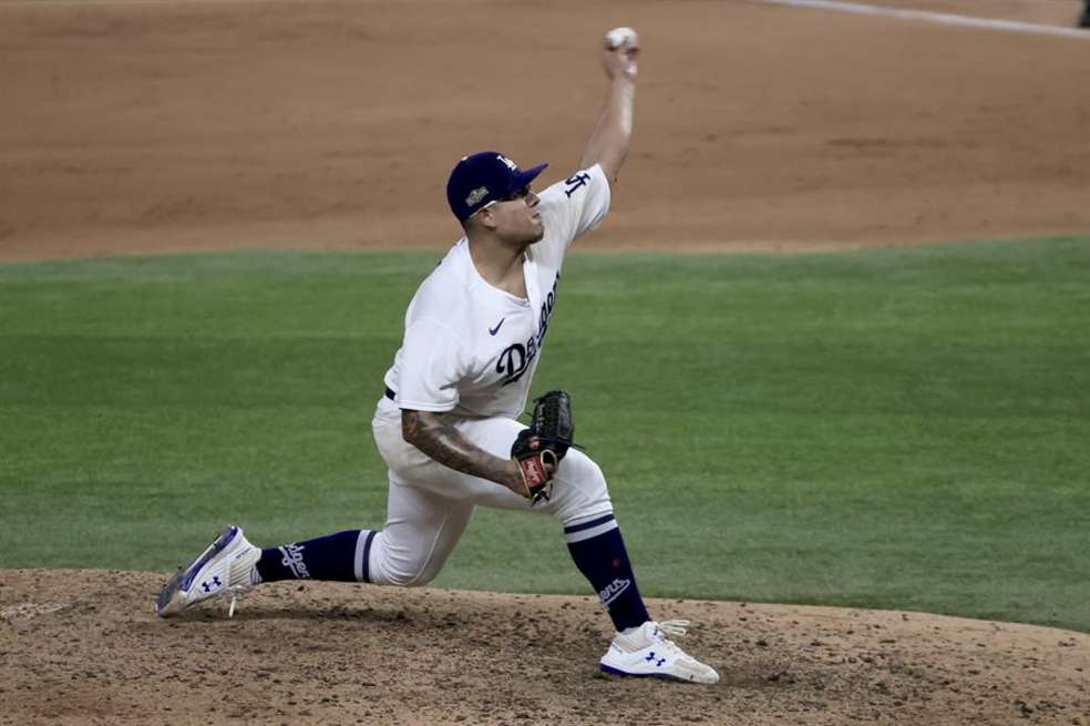 Julio Urias, de los Dodgers de Los Ángeles.