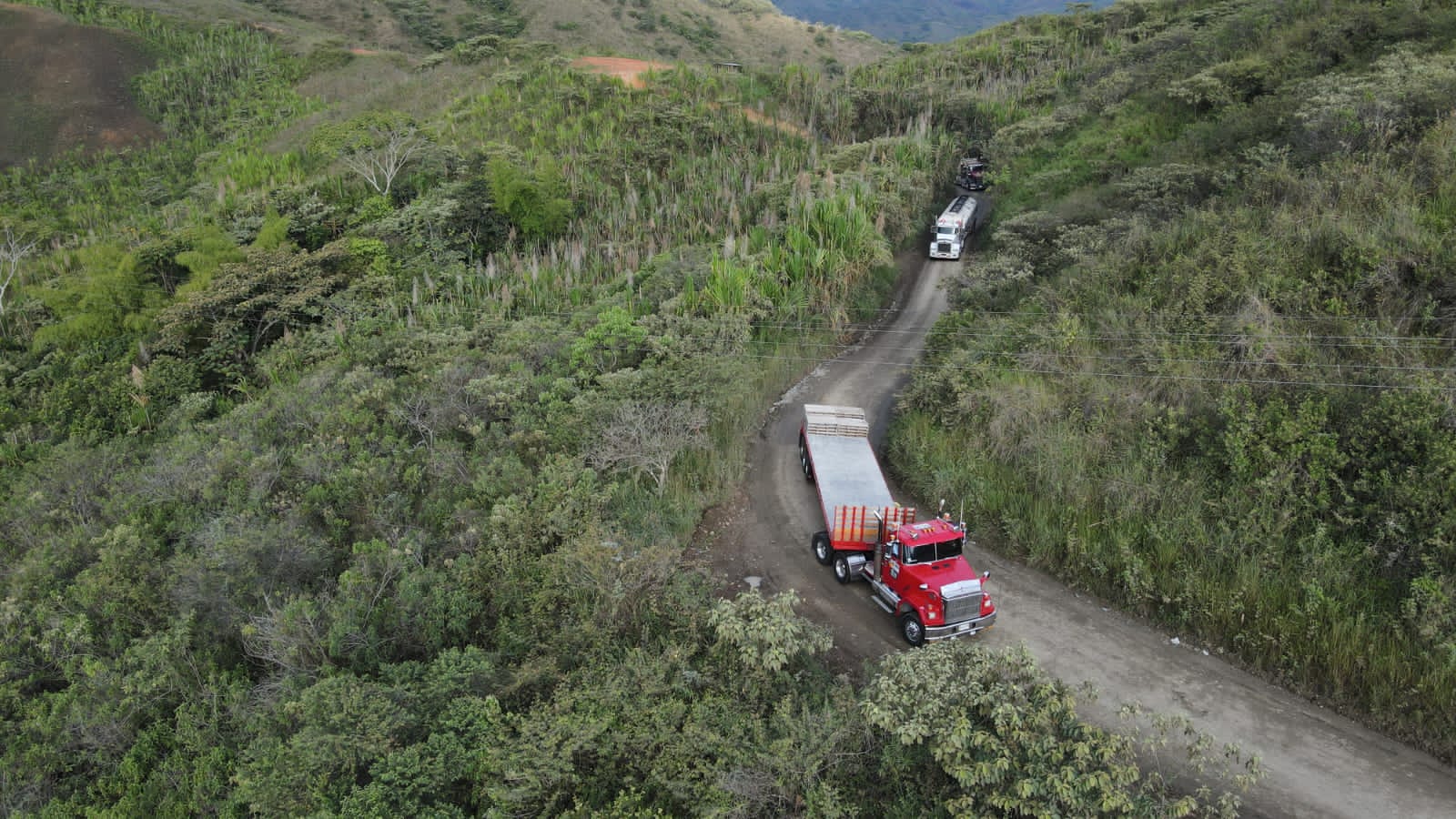Así circularán los vehículos de carga por la vía alterna de Rosas, Cauca.